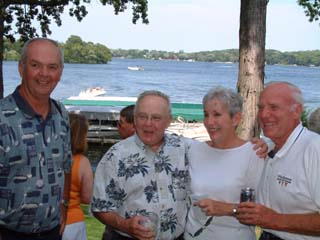 http://home.catholicweb.com/trianglegolfoutings/images/2004-Summer/Reunion18.jpg