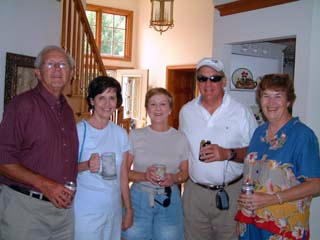 http://home.catholicweb.com/trianglegolfoutings/images/2004-Summer/Reunion3.jpg