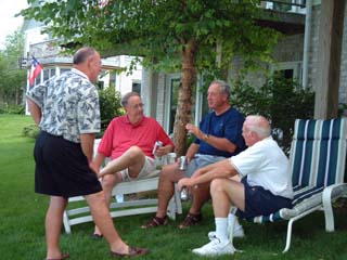 http://home.catholicweb.com/trianglegolfoutings/images/2004-Summer/Reunion30.jpg