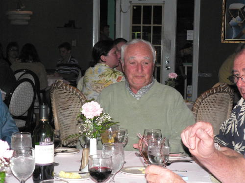 http://www.ouronlineschools.org/Triangle/2006-Spring/P1000786.JPG